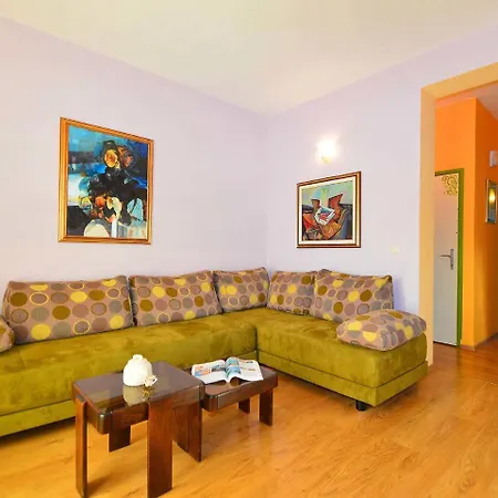 Apartman Lorina